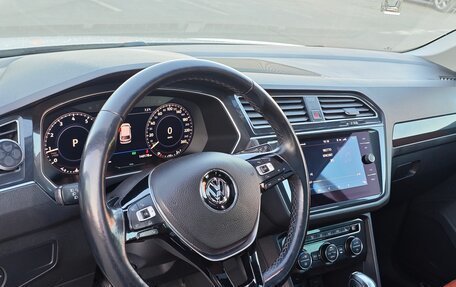 Volkswagen Tiguan II, 2017 год, 2 700 000 рублей, 9 фотография