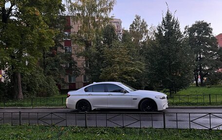 BMW 5 серия, 2014 год, 1 950 000 рублей, 6 фотография