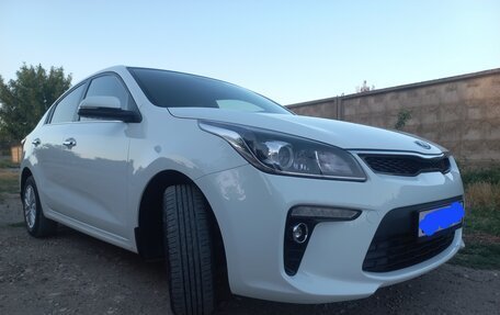 KIA Rio IV, 2019 год, 1 680 000 рублей, 3 фотография