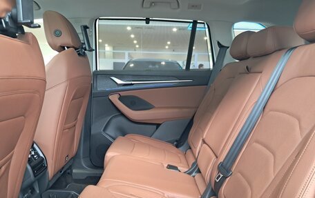 Skoda Kodiaq, 2025 год, 5 350 000 рублей, 16 фотография