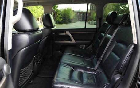 Toyota Land Cruiser 200, 2011 год, 4 700 000 рублей, 27 фотография