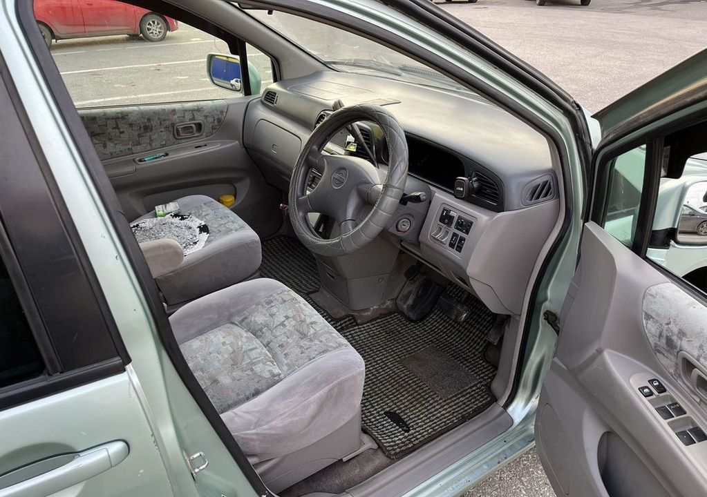 Nissan Liberty, 1999 год, 350 000 рублей, 5 фотография