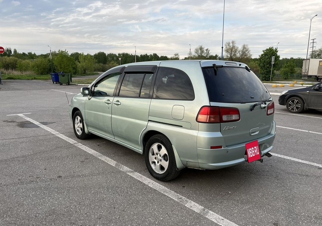 Nissan Liberty, 1999 год, 350 000 рублей, 3 фотография