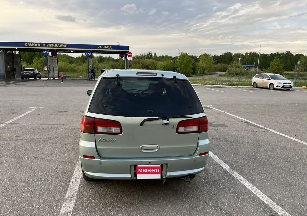 Nissan Liberty, 1999 год, 350 000 рублей, 4 фотография