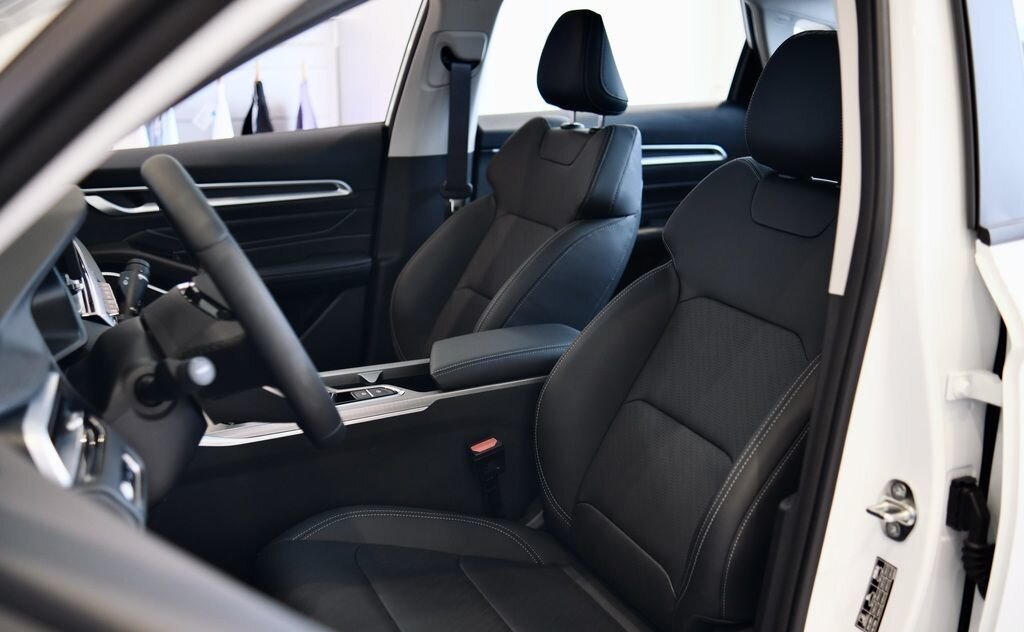 Geely Emgrand, 2024 год, 2 173 990 рублей, 7 фотография
