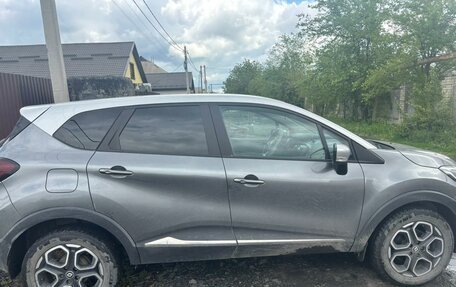 Renault Kaptur I рестайлинг, 2021 год, 2 фотография