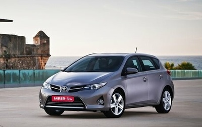 Toyota Auris II, 2013 год, 1 380 000 рублей, 1 фотография