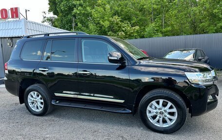 Toyota Land Cruiser 200, 2015 год, 4 900 000 рублей, 3 фотография