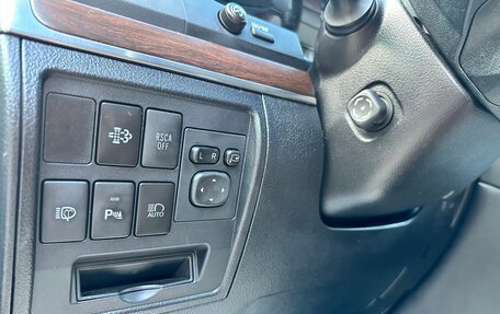Toyota Land Cruiser 200, 2015 год, 4 900 000 рублей, 15 фотография