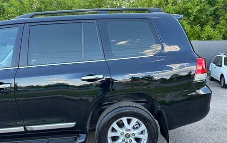 Toyota Land Cruiser 200, 2015 год, 4 900 000 рублей, 26 фотография