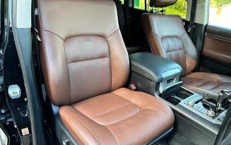 Toyota Land Cruiser 200, 2015 год, 4 900 000 рублей, 32 фотография