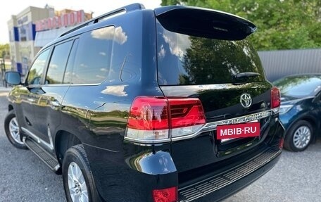 Toyota Land Cruiser 200, 2015 год, 4 900 000 рублей, 39 фотография