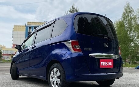 Honda Freed I, 2014 год, 1 450 000 рублей, 4 фотография