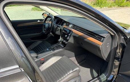 Volkswagen Passat B8 рестайлинг, 2018 год, 3 500 000 рублей, 12 фотография