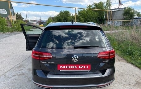 Volkswagen Passat B8 рестайлинг, 2018 год, 3 500 000 рублей, 8 фотография