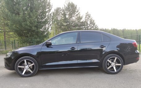 Volkswagen Jetta VI, 2013 год, 1 040 000 рублей, 3 фотография