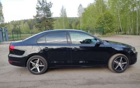 Volkswagen Jetta VI, 2013 год, 1 040 000 рублей, 7 фотография