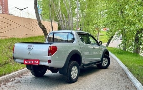 Mitsubishi L200 IV рестайлинг, 2012 год, 1 175 000 рублей, 4 фотография