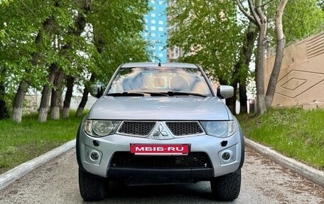 Mitsubishi L200 IV рестайлинг, 2012 год, 1 175 000 рублей, 2 фотография