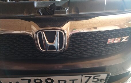 Honda Stream II, 2007 год, 960 000 рублей, 10 фотография