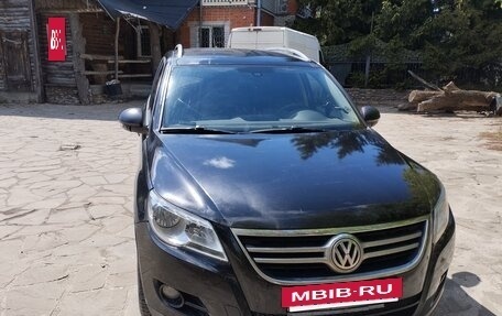 Volkswagen Tiguan I, 2010 год, 730 000 рублей, 2 фотография