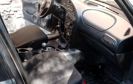 Chevrolet Niva I рестайлинг, 2009 год, 330 000 рублей, 9 фотография