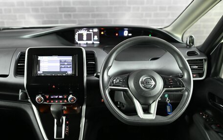 Nissan Serena IV, 2017 год, 2 237 000 рублей, 17 фотография