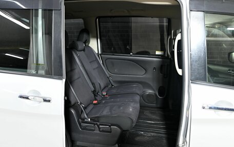 Nissan Serena IV, 2017 год, 2 237 000 рублей, 18 фотография