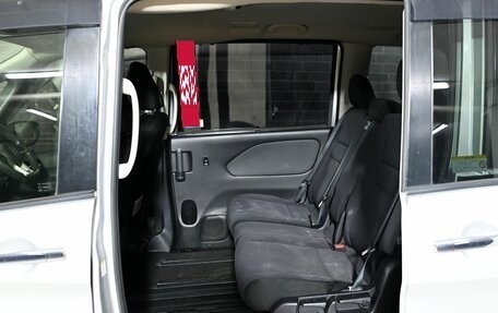 Nissan Serena IV, 2017 год, 2 237 000 рублей, 19 фотография