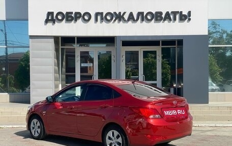 Hyundai Solaris II рестайлинг, 2015 год, 865 000 рублей, 5 фотография