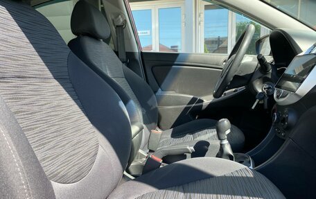 Hyundai Solaris II рестайлинг, 2015 год, 865 000 рублей, 12 фотография