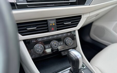 Volkswagen Jetta VII, 2020 год, 1 370 000 рублей, 22 фотография
