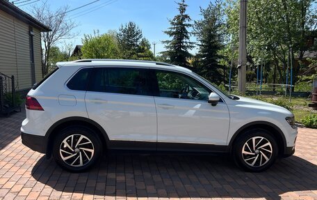Volkswagen Tiguan II, 2019 год, 1 940 000 рублей, 7 фотография