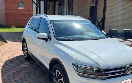 Volkswagen Tiguan II, 2019 год, 1 940 000 рублей, 8 фотография