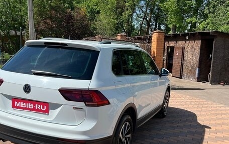 Volkswagen Tiguan II, 2019 год, 1 940 000 рублей, 6 фотография