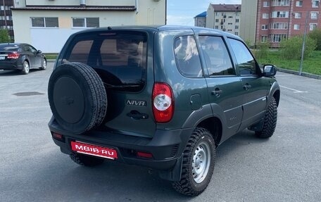 Chevrolet Niva I рестайлинг, 2011 год, 550 000 рублей, 4 фотография