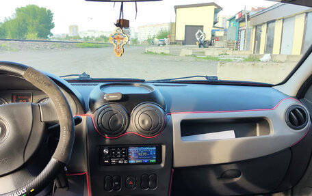 Renault Logan I, 2010 год, 600 000 рублей, 7 фотография