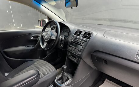 Volkswagen Polo VI (EU Market), 2012 год, 750 000 рублей, 11 фотография