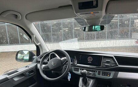 Volkswagen Multivan T6 рестайлинг, 2023 год, 16 900 000 рублей, 4 фотография