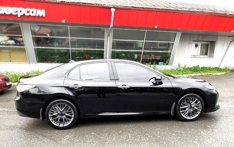 Toyota Camry, 2021 год, 3 495 000 рублей, 8 фотография