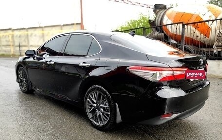 Toyota Camry, 2021 год, 3 495 000 рублей, 5 фотография