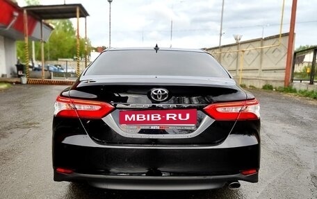 Toyota Camry, 2021 год, 3 495 000 рублей, 6 фотография
