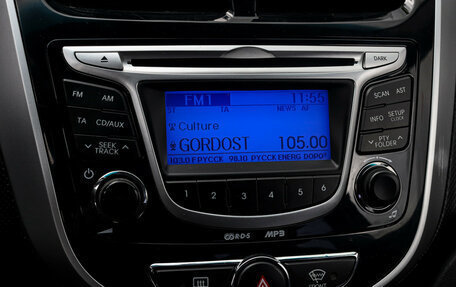 Hyundai Solaris II рестайлинг, 2013 год, 980 000 рублей, 16 фотография