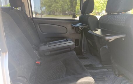 Nissan Serena IV, 2012 год, 1 150 000 рублей, 19 фотография