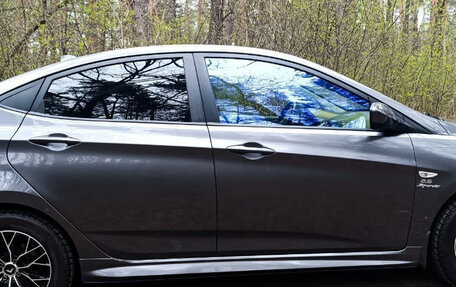 Hyundai Solaris II рестайлинг, 2012 год, 1 050 000 рублей, 5 фотография