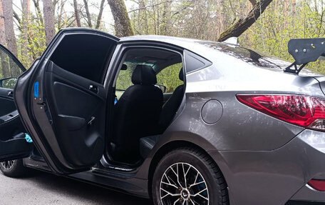 Hyundai Solaris II рестайлинг, 2012 год, 1 050 000 рублей, 11 фотография