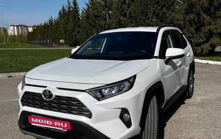 Toyota RAV4, 2020 год, 3 179 900 рублей, 12 фотография