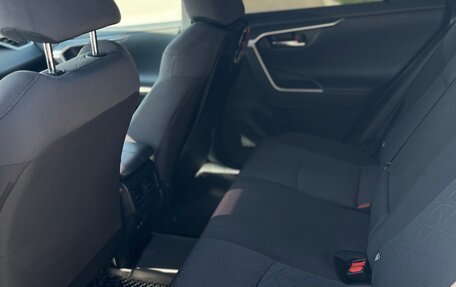Toyota RAV4, 2020 год, 3 179 900 рублей, 14 фотография