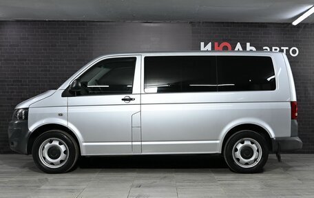 Volkswagen Caravelle T5, 2011 год, 2 280 000 рублей, 7 фотография