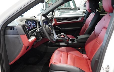 Porsche Cayenne III, 2024 год, 15 400 000 рублей, 8 фотография